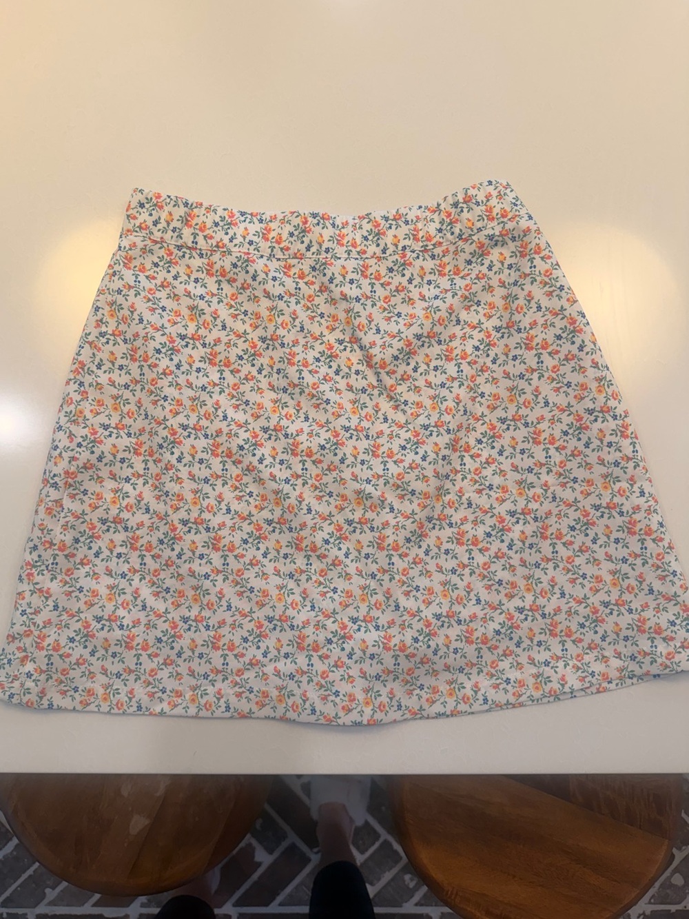 Byrdie Golf White with Orange & Blue Floral Print Skort! EUC! Small